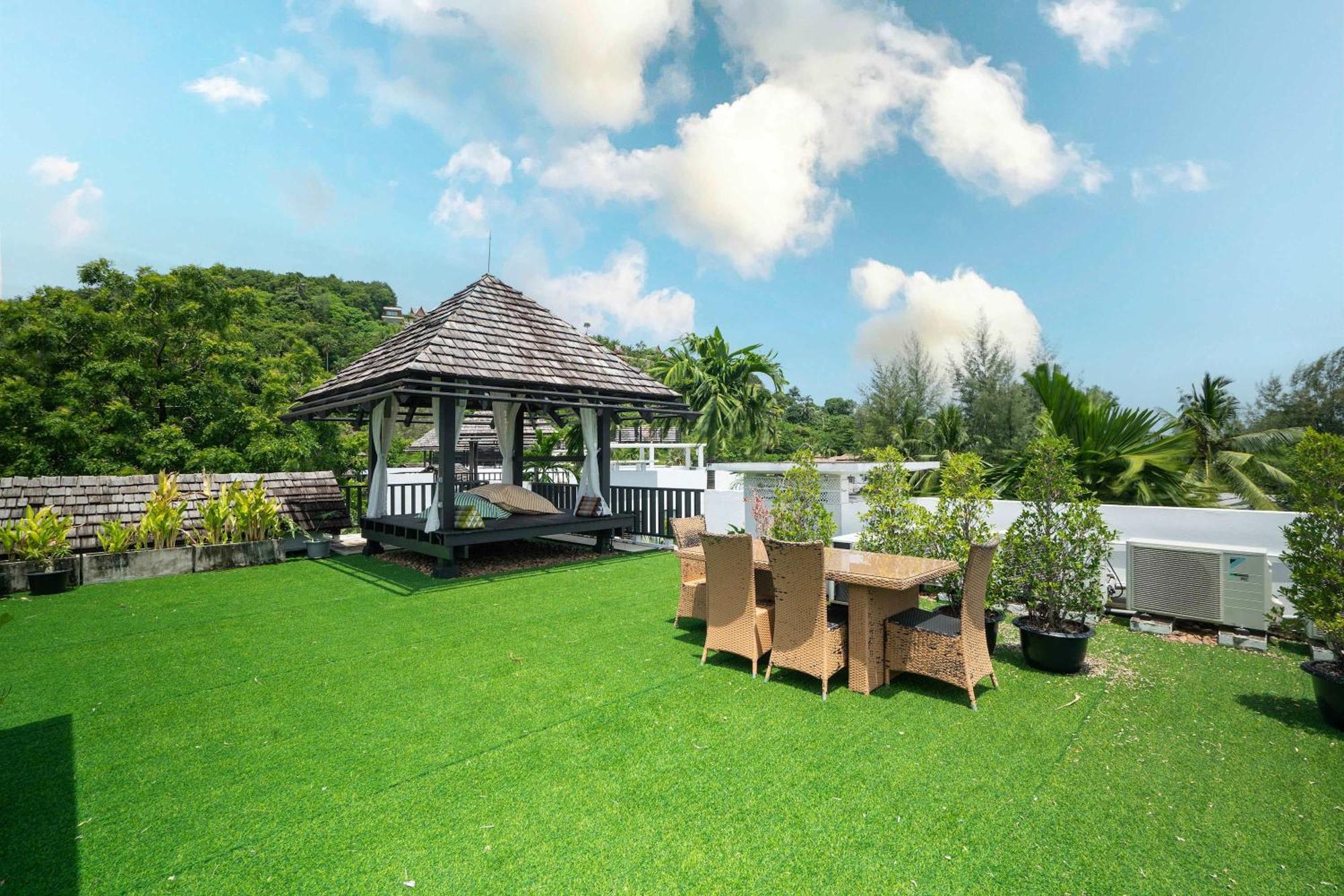 Stylish Penthouse At Bangtao *
