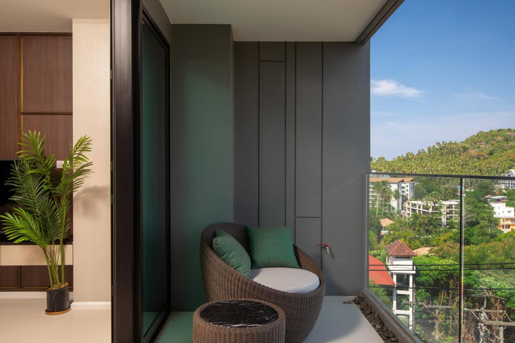 3Bdr Seaview Apartment In Surin Beach By Capital Pro * Phuket