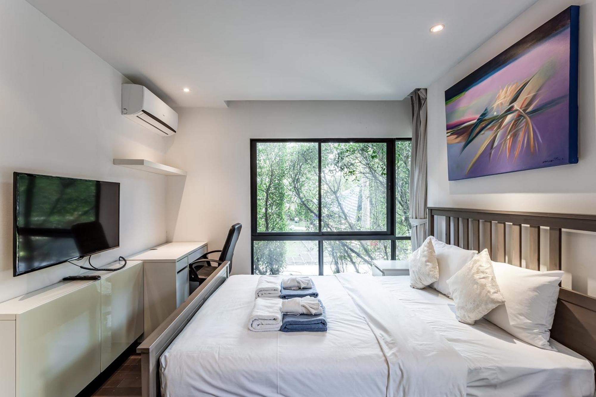 Cozy At The Title By Lofty *