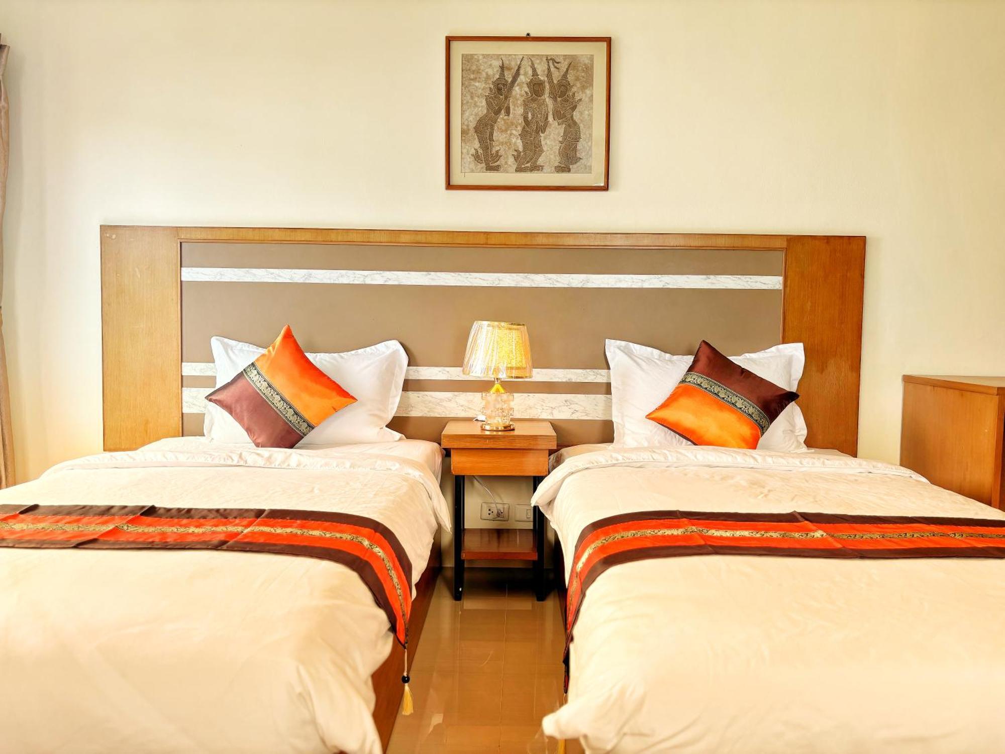 Hotel V