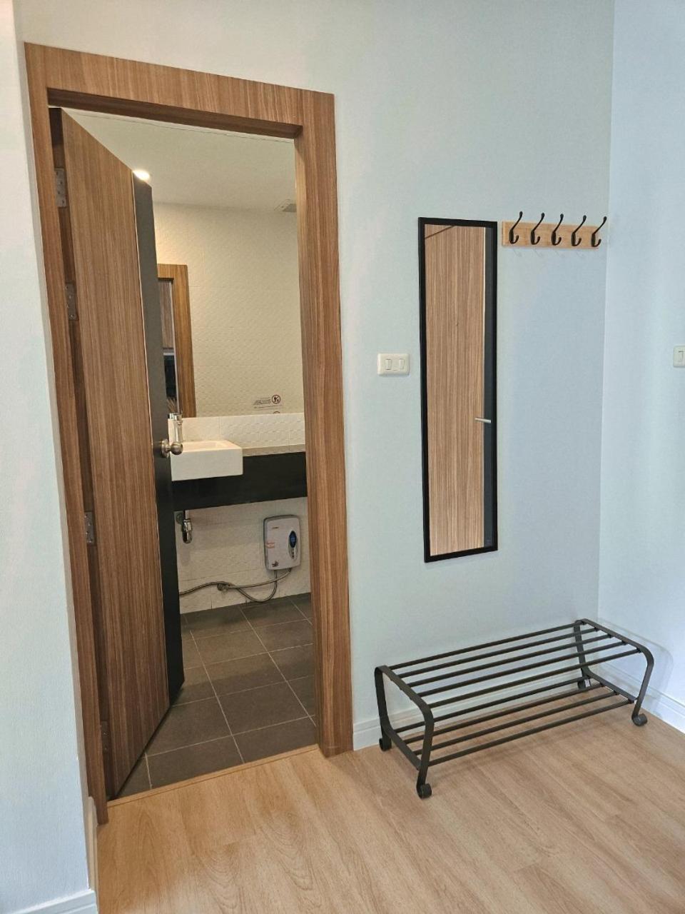 The Olive At Chic Apartment Karon