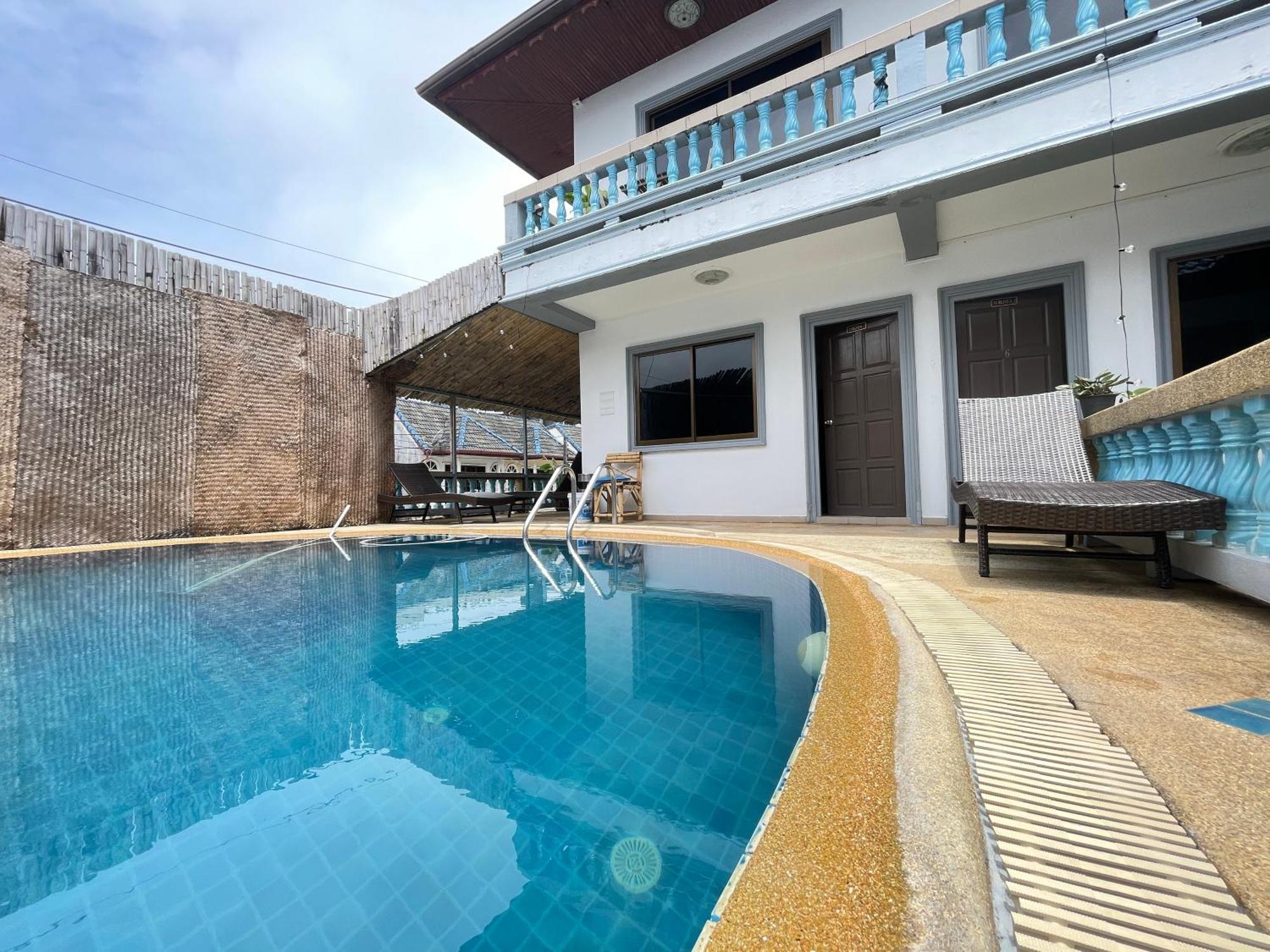 Phuket Plan B House Patong