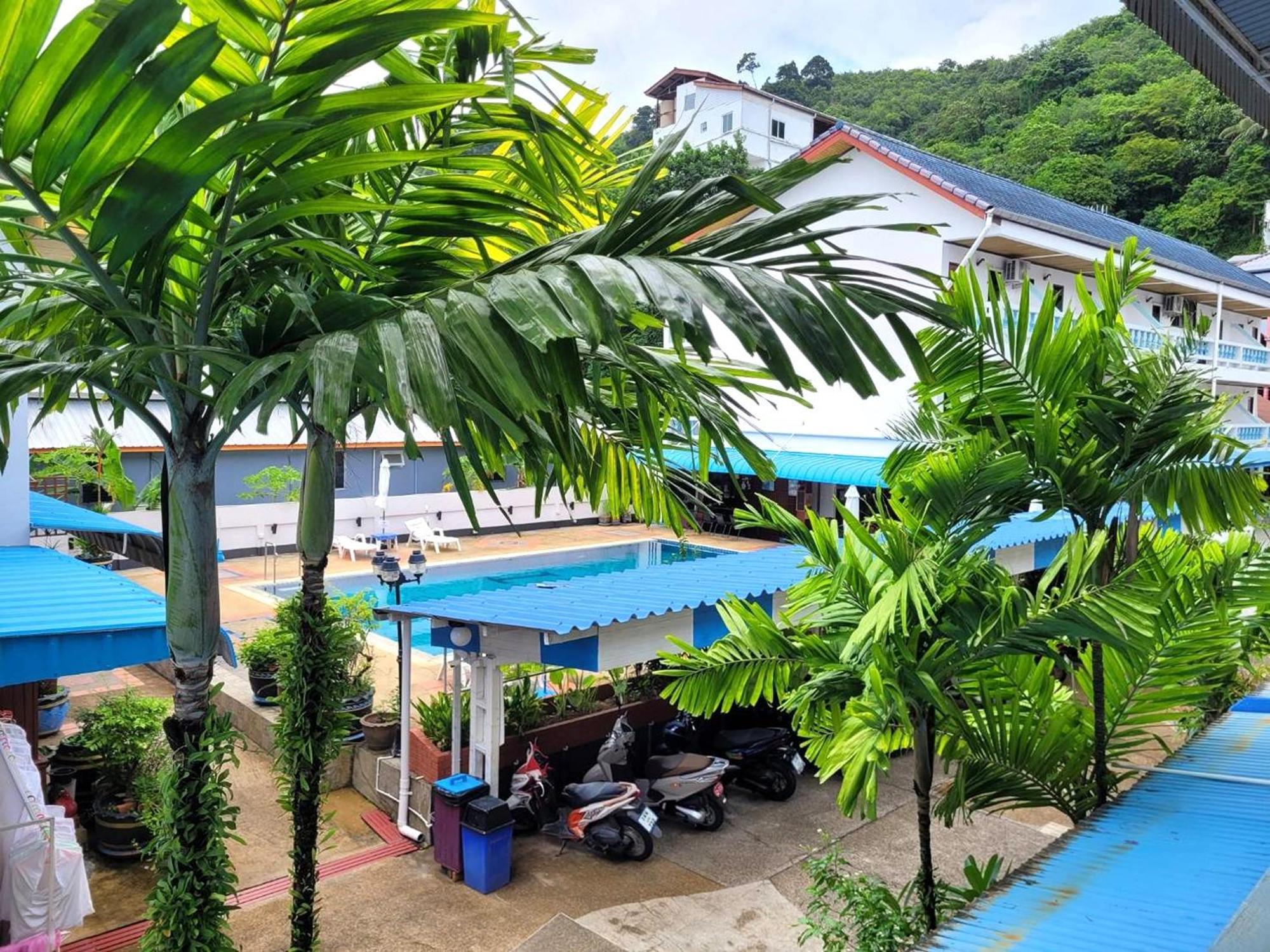 Rabbit Mansion Rumah tetamu Patong