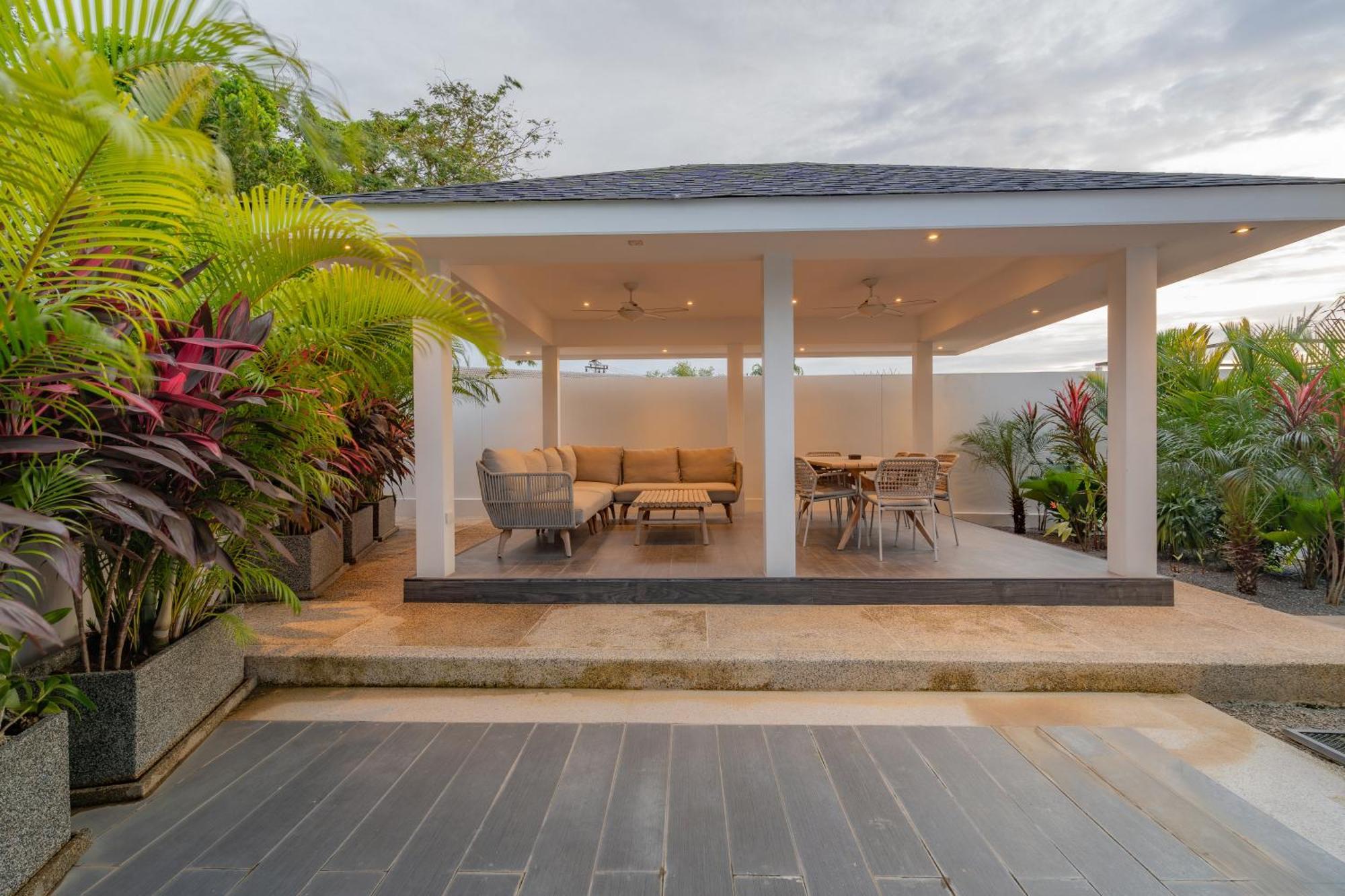 Villa Modern 4br With Private Pool In Bangtao *