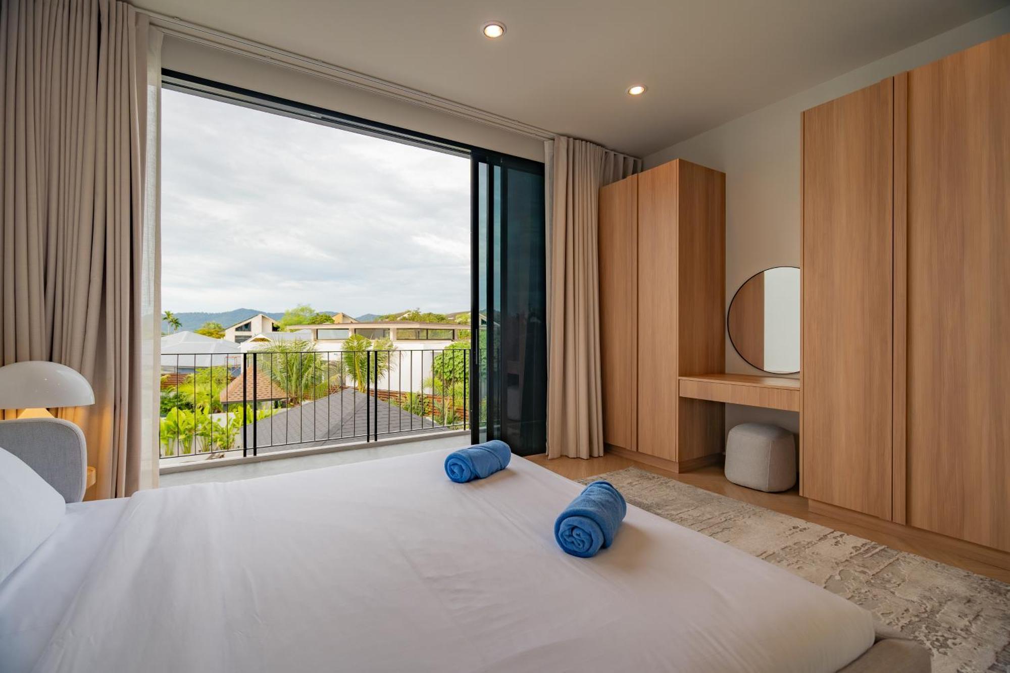 Modern 4br With Private Pool In Bangtao Villa