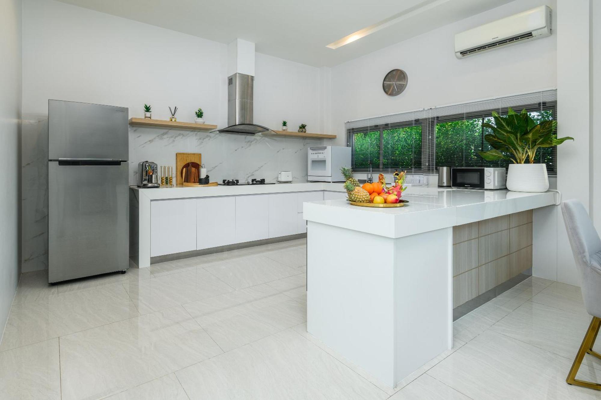 Vila Mimosa 1, Splendid 4 Bedroom Master Ensuite Phuket