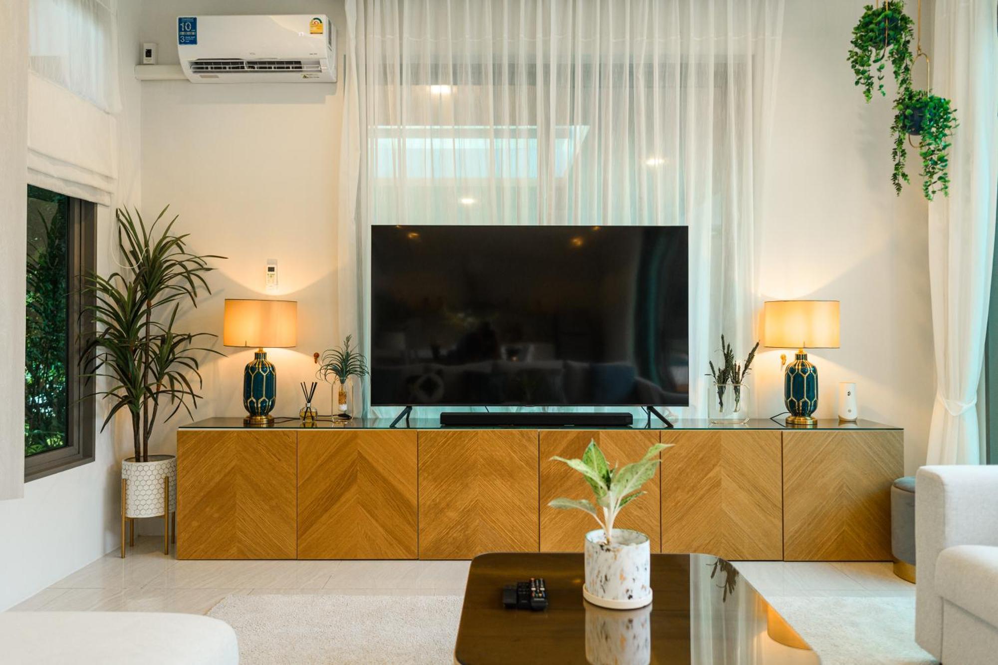 Mimosa 1, Splendid 4 Bedroom Master Ensuite * Phuket
