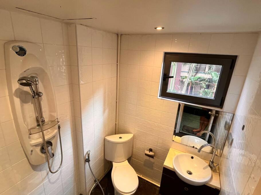 Apartment Chic Near