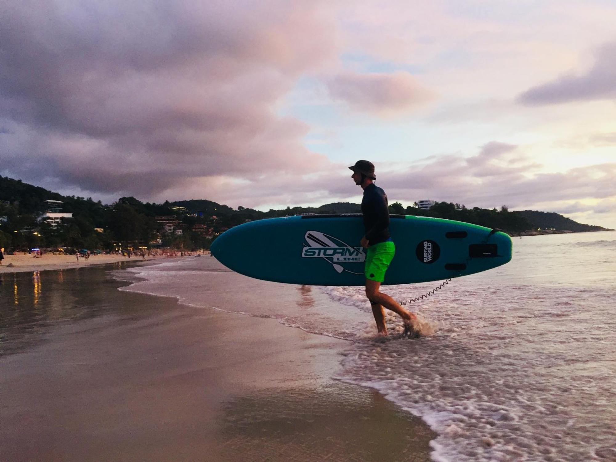 宽敞舒适 邦涛海滩laguna附近 三卧室私人泳池别墅 Pousada Phuket