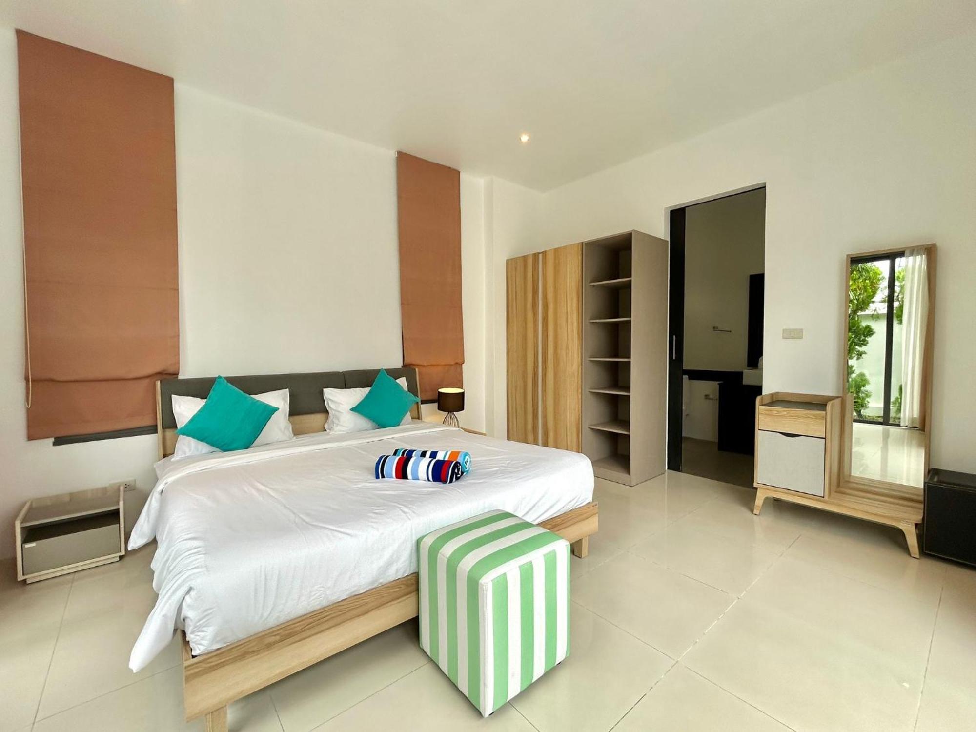 Garden 2 Bedrooms Pool