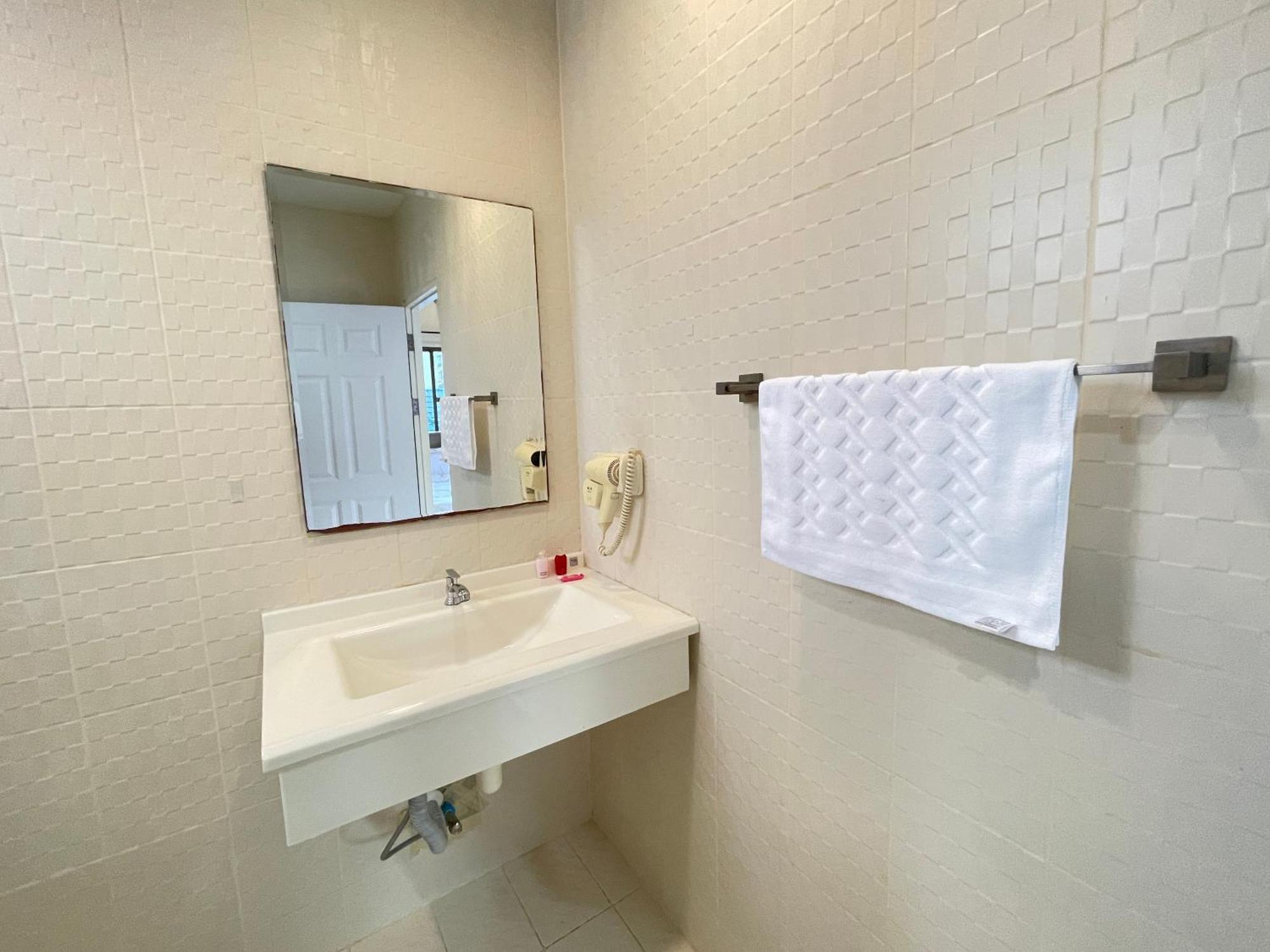 Homestay Phuket Plan B House Patong