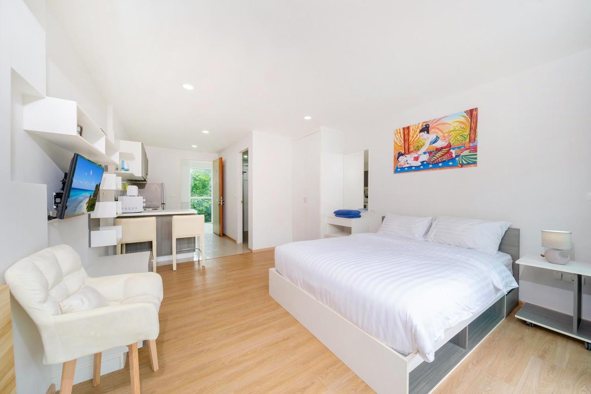 Life & Surf Thrills, At 8-132 In Ozone Apartment Kata Beach (Phuket)