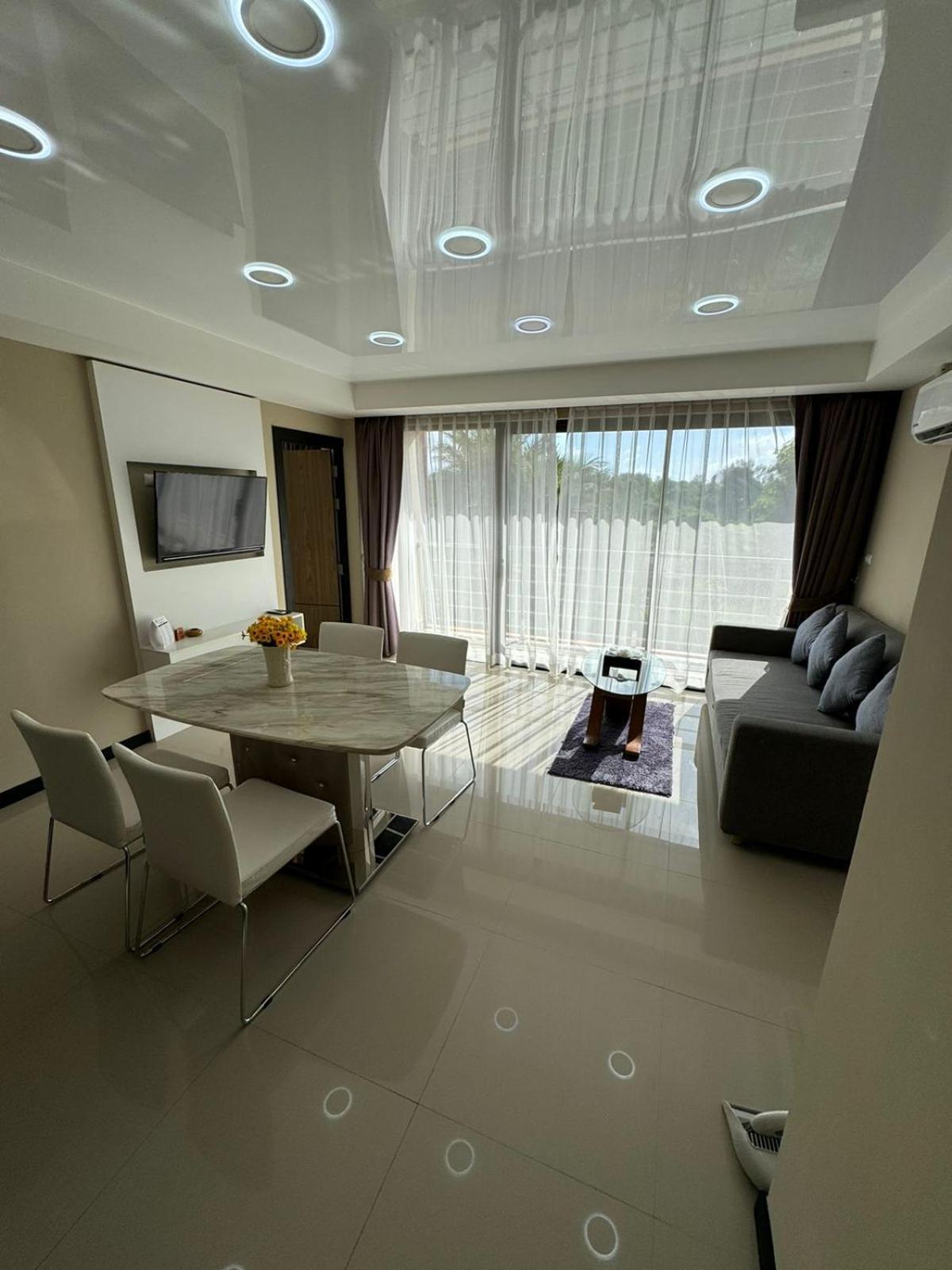Mai Khao Apartment *