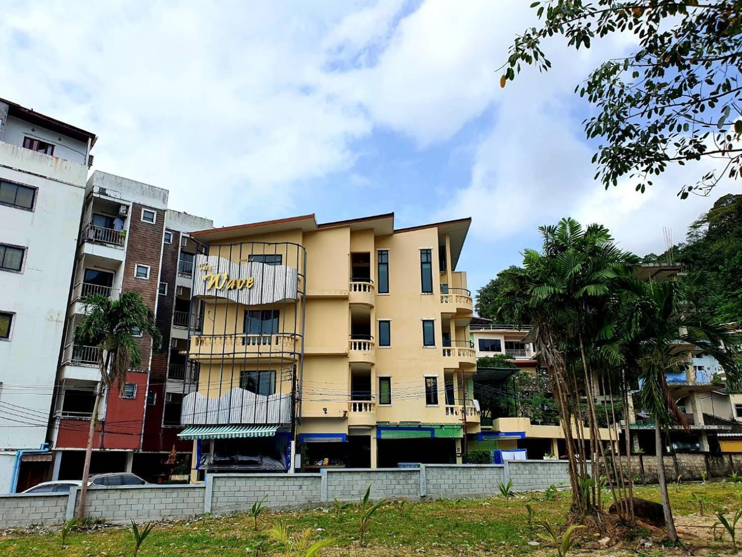 Royal Waves Hotel