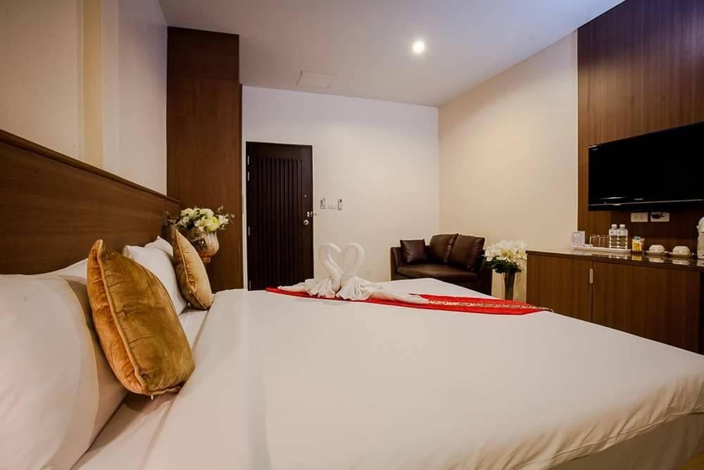 Royal Waves Hotel