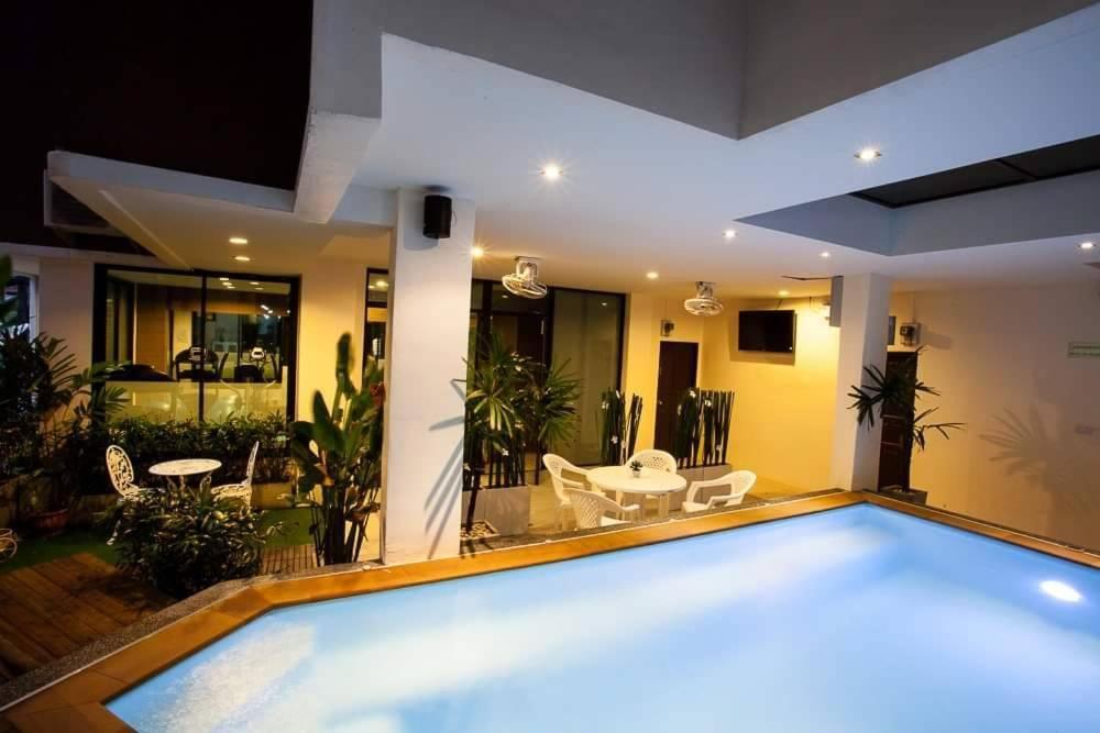 Royal Waves Hotel Patong