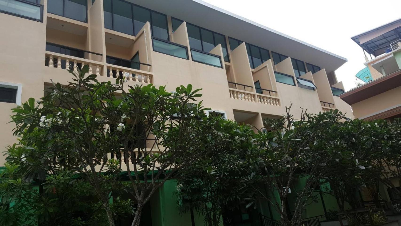 Royal Waves Hotel 3*