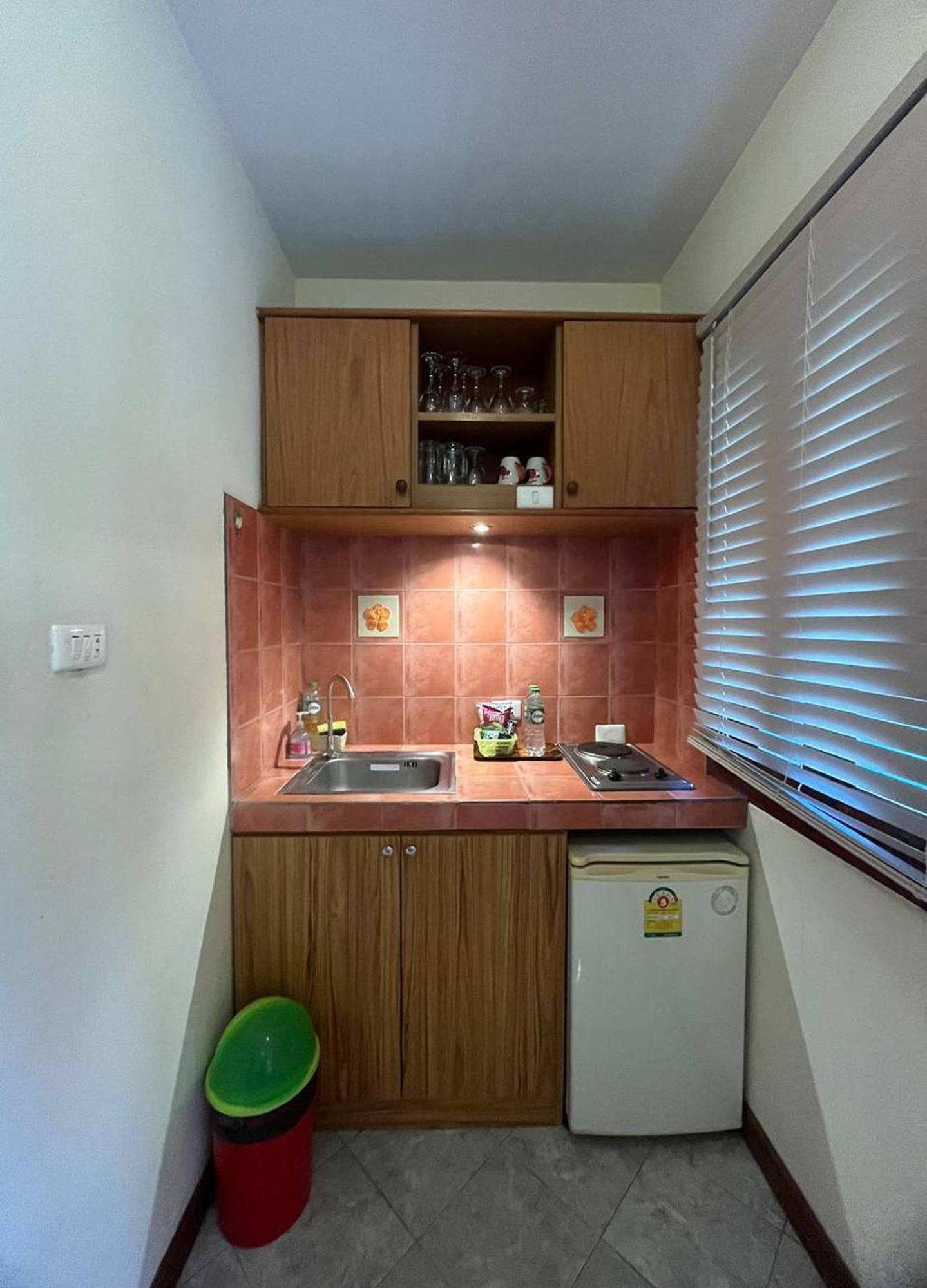 Ginis Hotel