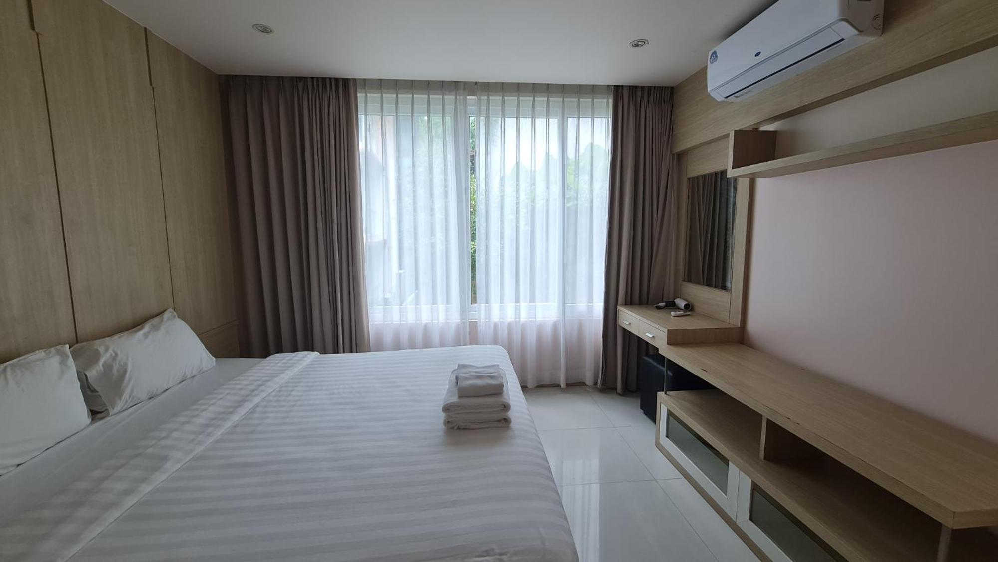 The Baycliff Residences Hotel
