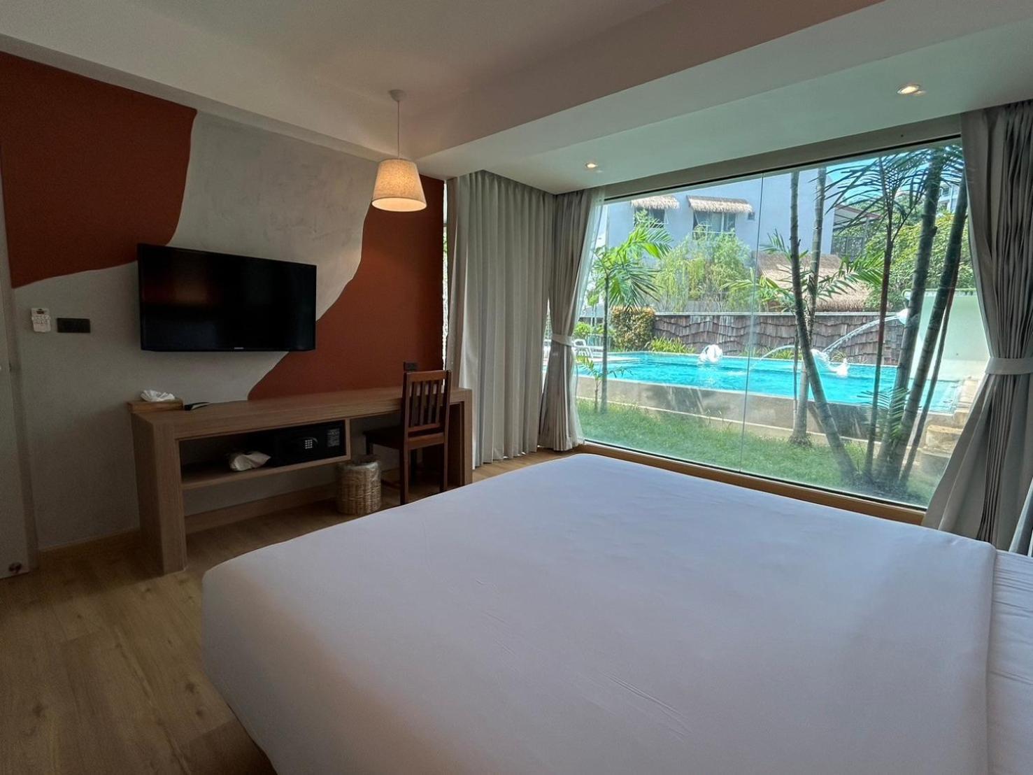 Hotel Baan Karon