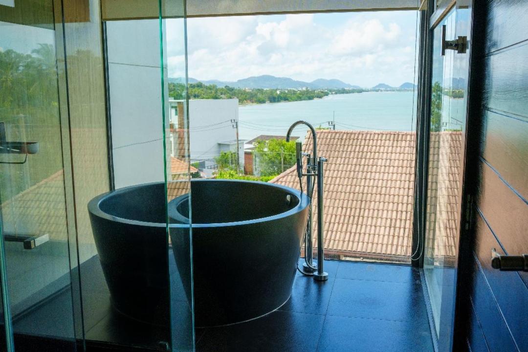 Aqua Villa