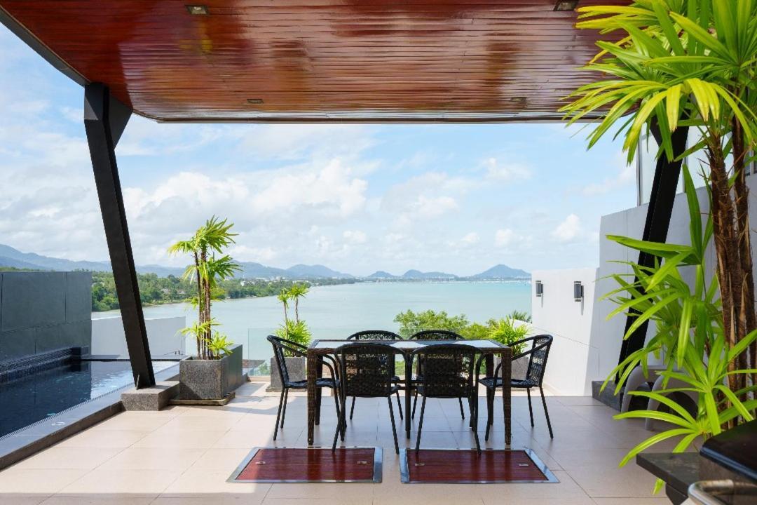 Villa Aqua