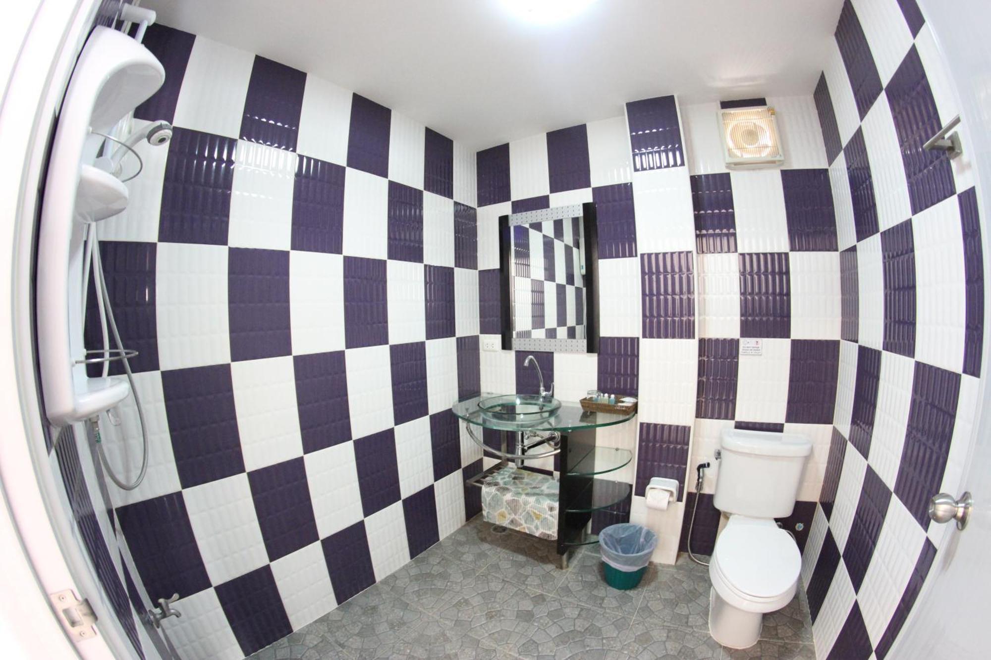 Tulip Hotel 3*