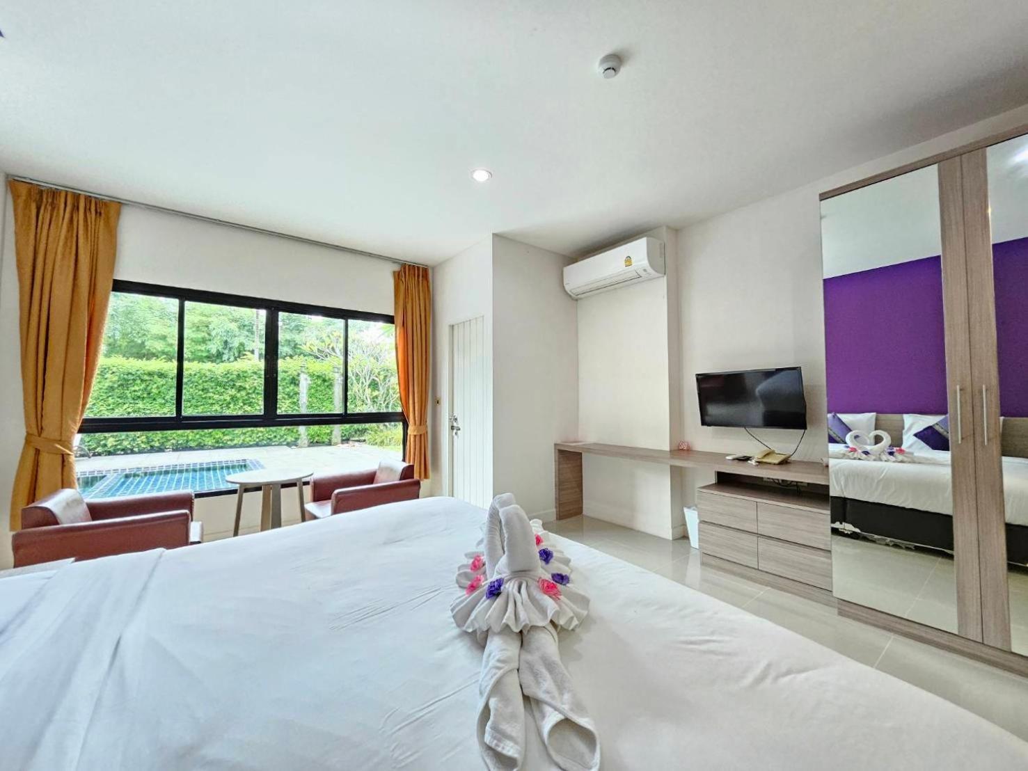 S4 - Near Phuket Airport Hotel
