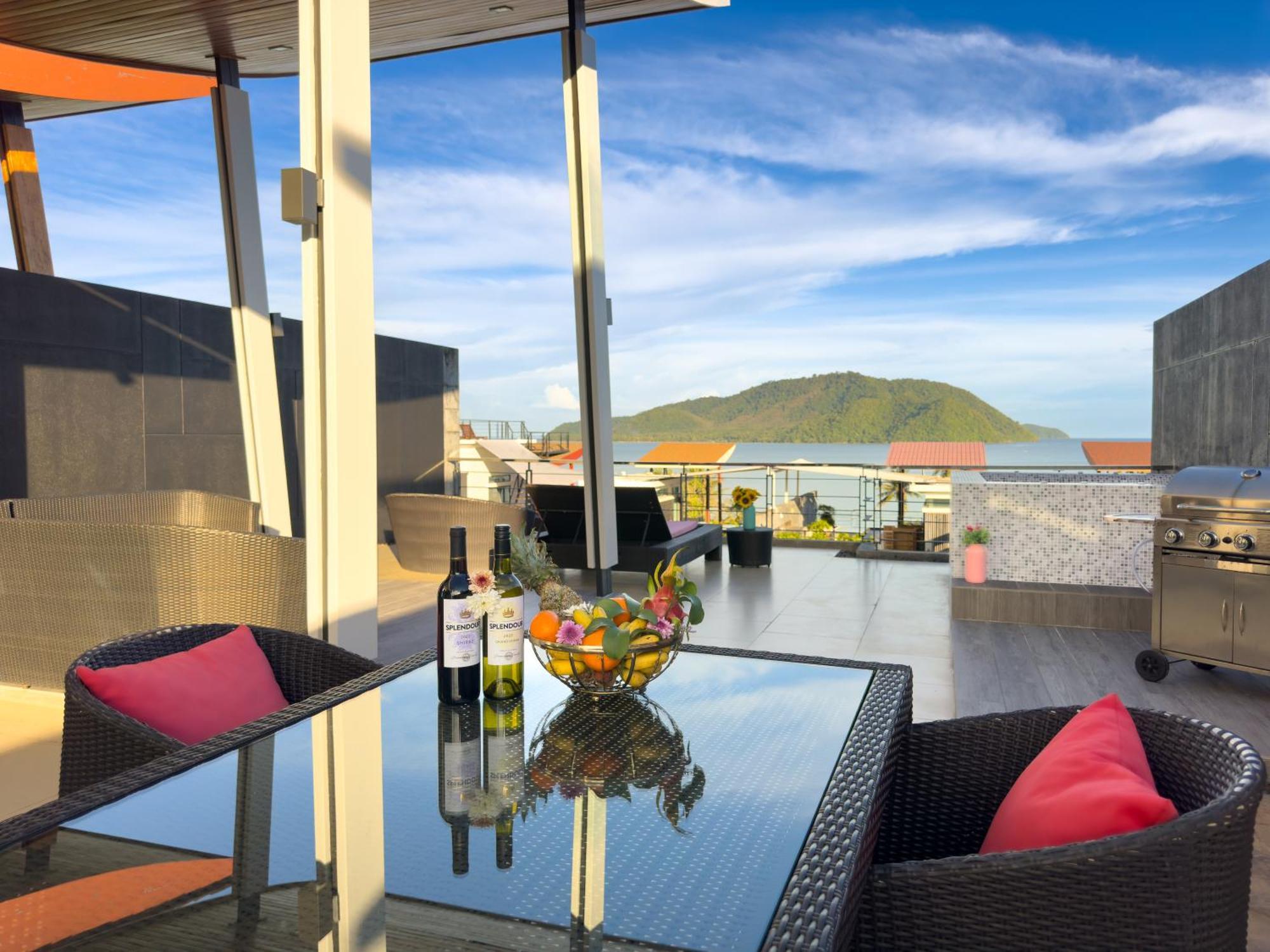 Fantastic Seaview 4br Private Pool Holiday home
