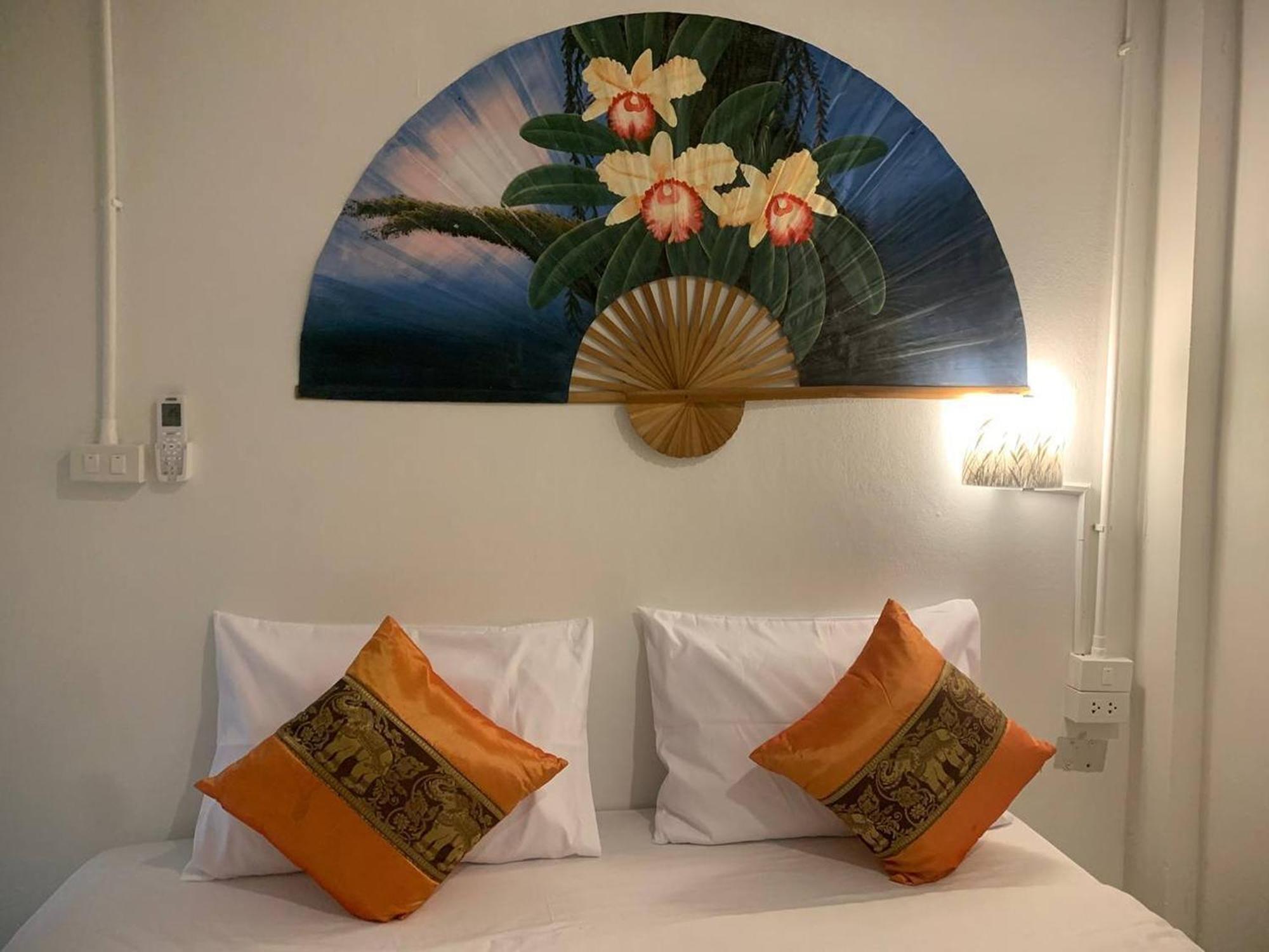 Hotel Remember @ Town 2*