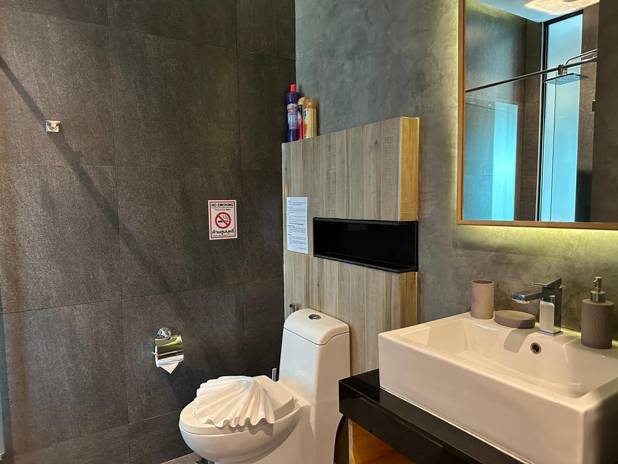 Apartment 1Bdr Apartment Relife Naiharn By Capital Pro Phuket