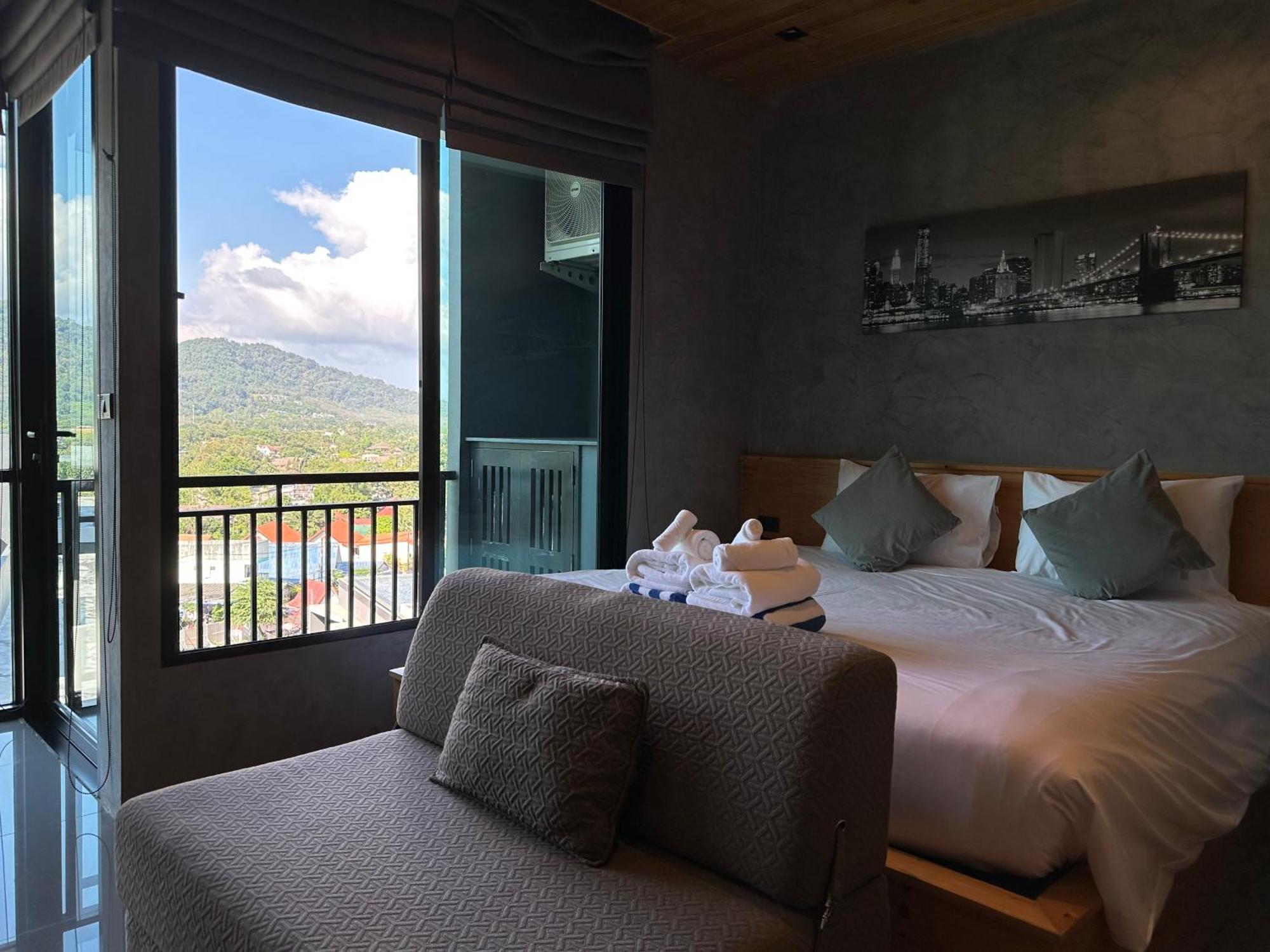 1Bdr Apartment Relife Naiharn By Capital Pro Phuket
