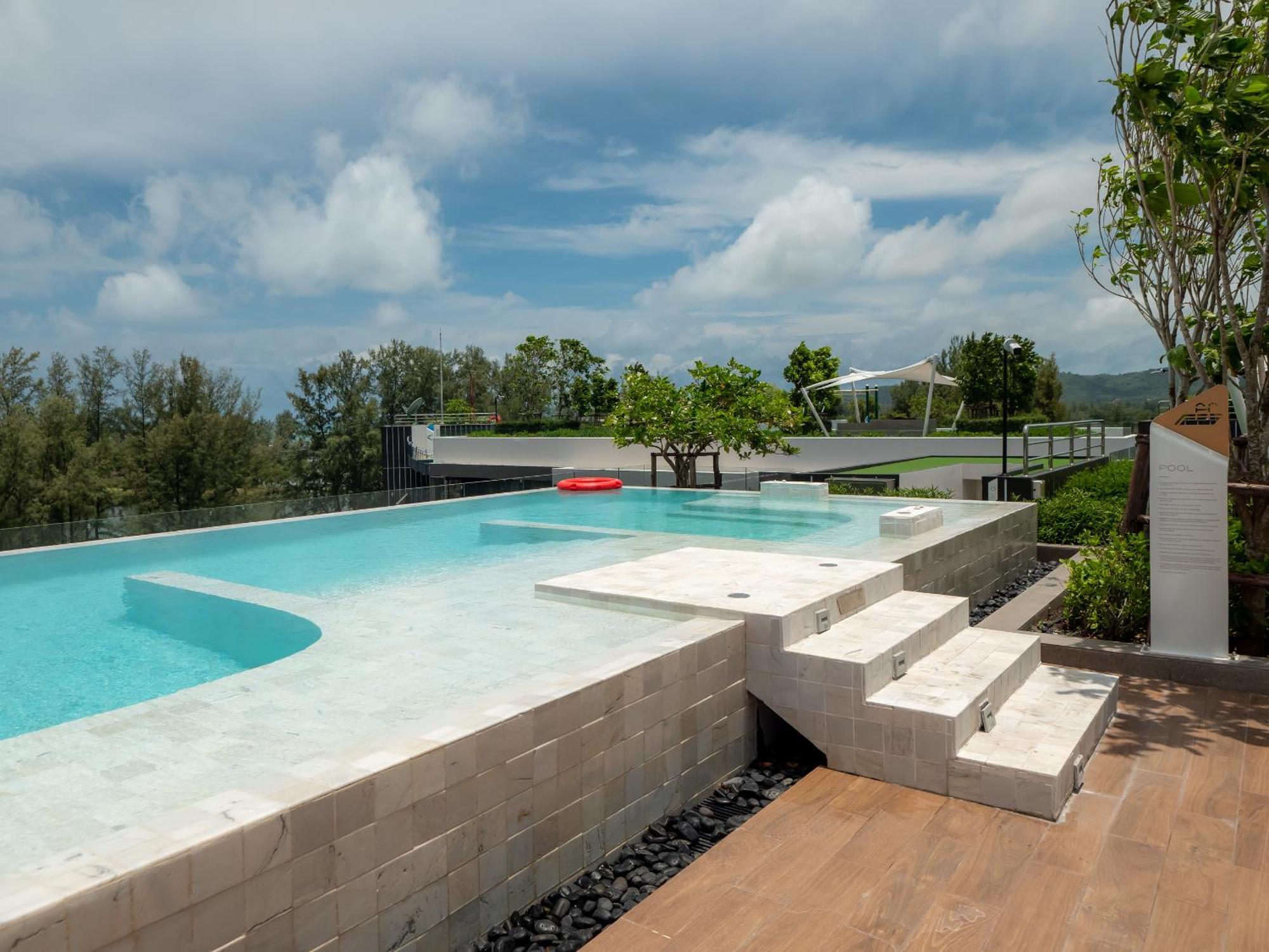 Appartement 2bd With 2bt In Skypark Laguna Bang Tao Phuket