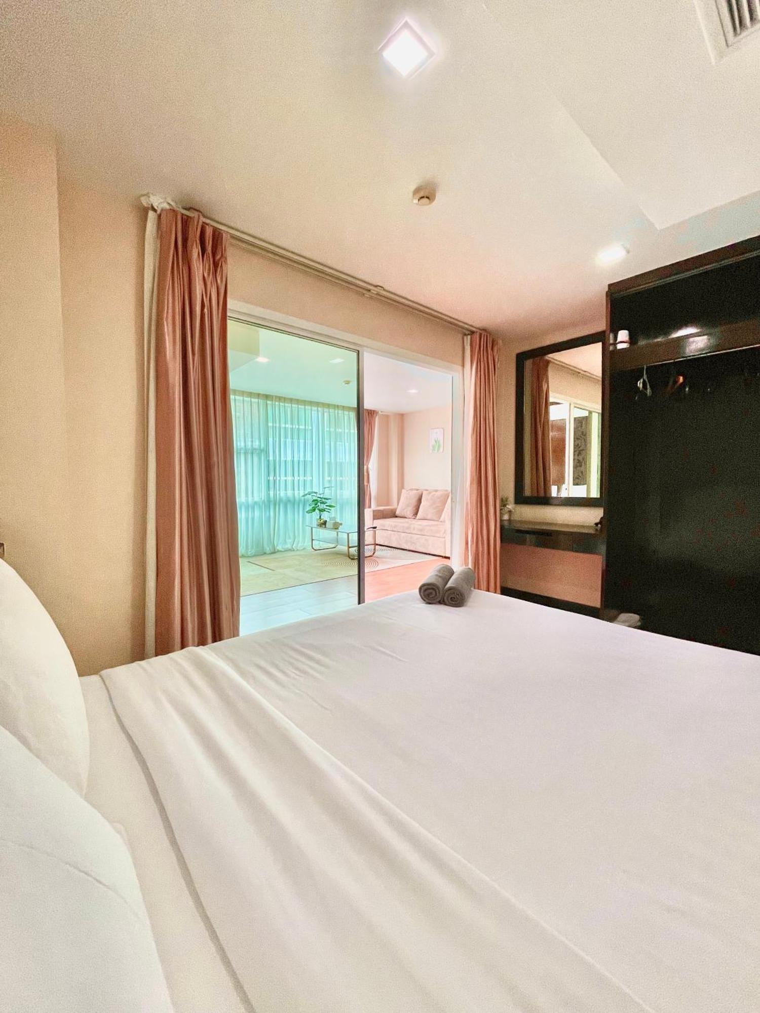 Pangsapuri The Kris 2 Bedrooms 2 Bathrooms
