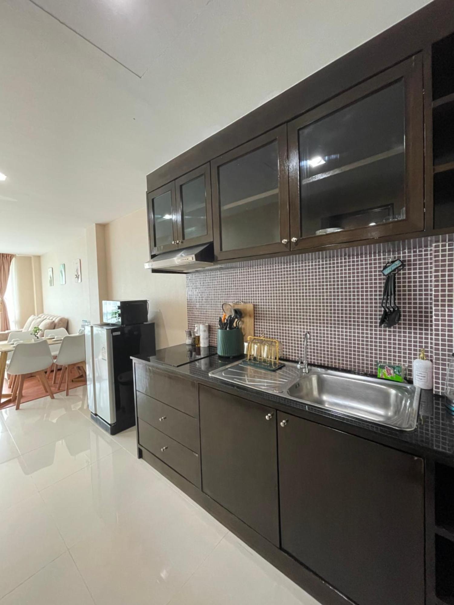 Pangsapuri The Kris 2 Bedrooms 2 Bathrooms *