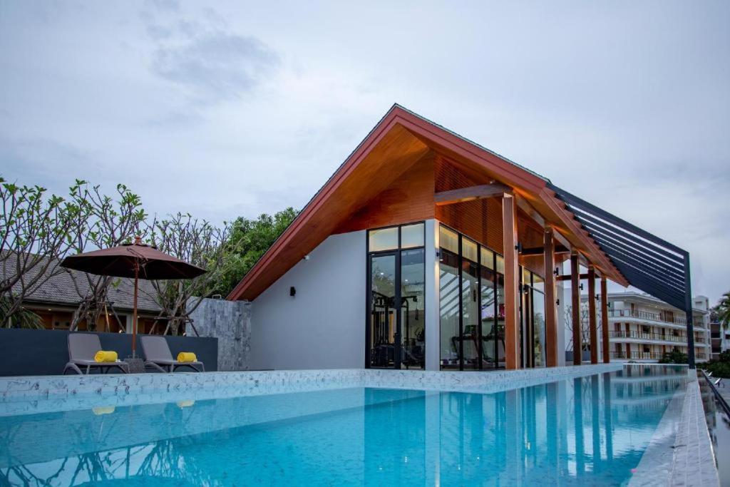 Apartment Poolside 1 Bedroom, 10 Mins Walk To Surin Beach (Phuket)
