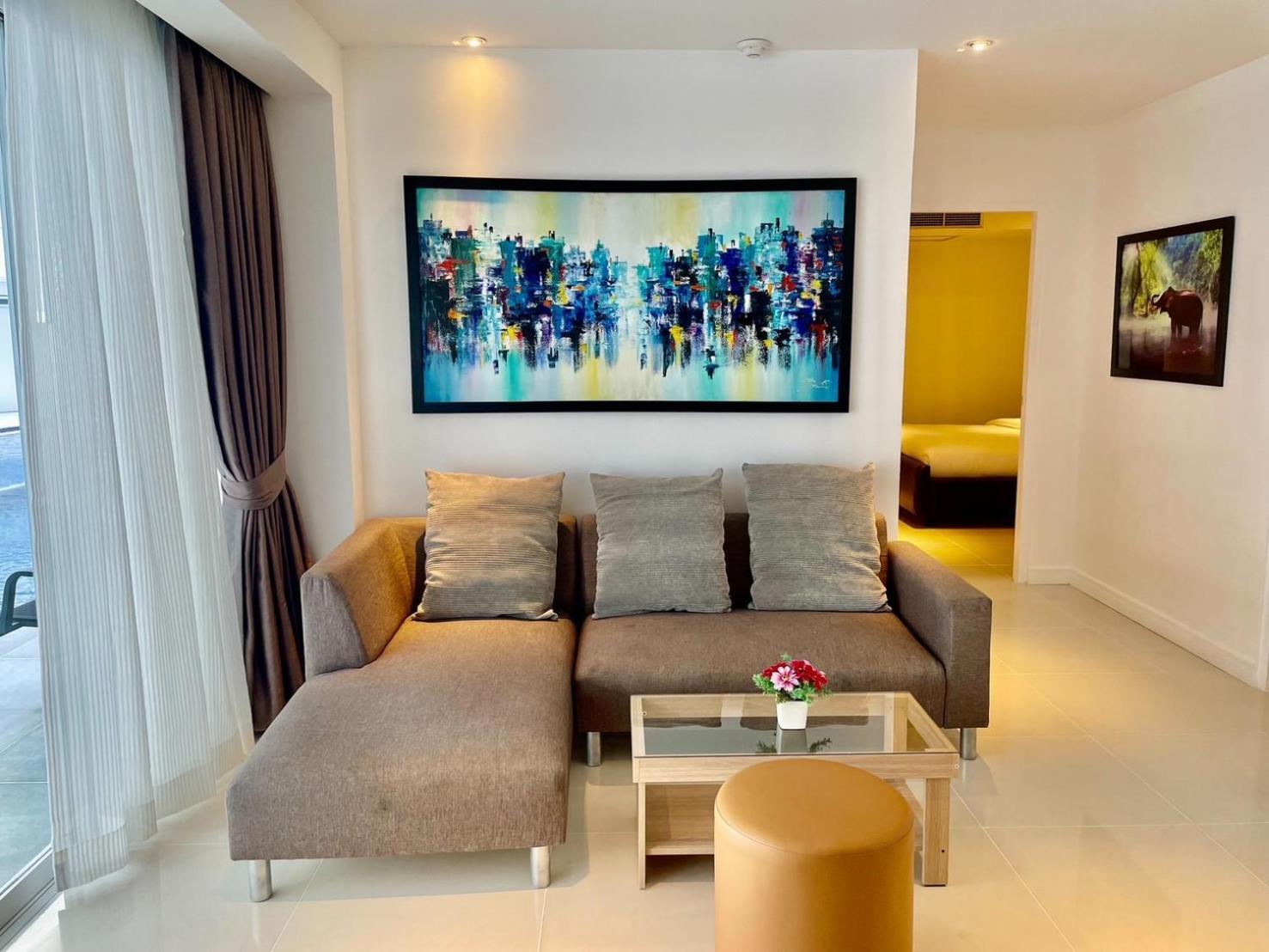 Apartment B12a Pool Access Partial Seaview 2brs 1bath Karon