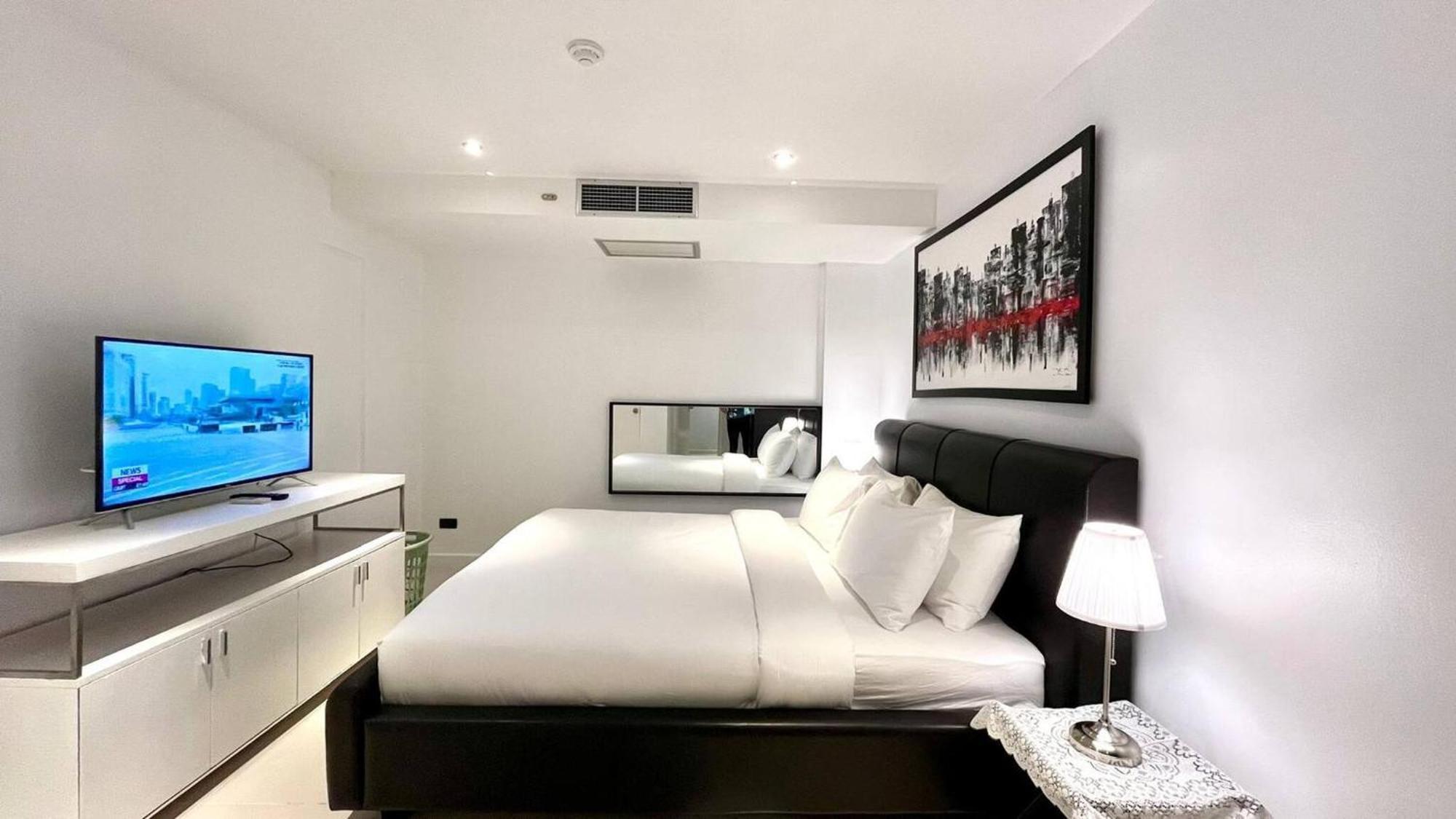 Apartment B12a Pool Access Partial Seaview 2brs 1bath Karon