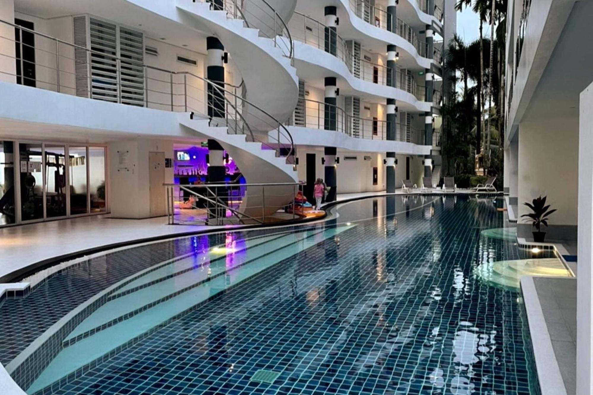 Apartment B12a Pool Access Partial Seaview 2brs 1bath Karon
