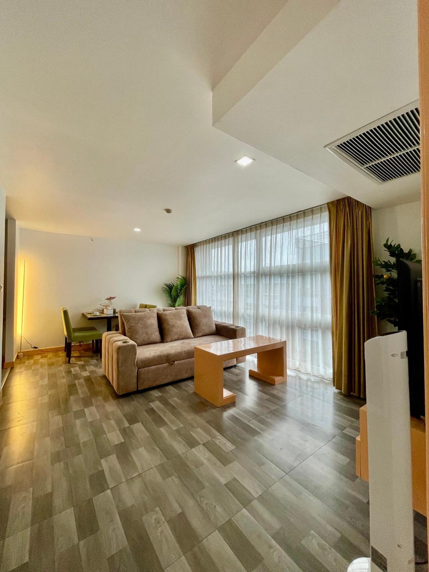 The Kris Two Bedrooms Apartment