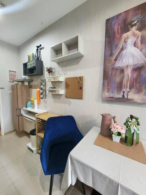 Stylish Near Boat Avenue Laguna *