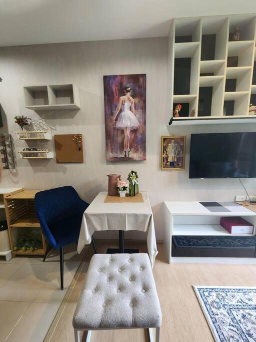 Stylish Near Boat Avenue Laguna *