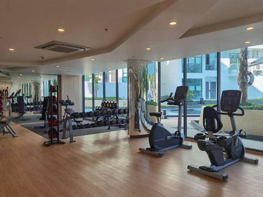 5 Rated Kids Club Gym 5 Restaurants C137 Apartment