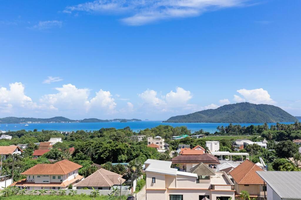View In Phuket Hot Tub Great Location V132 *