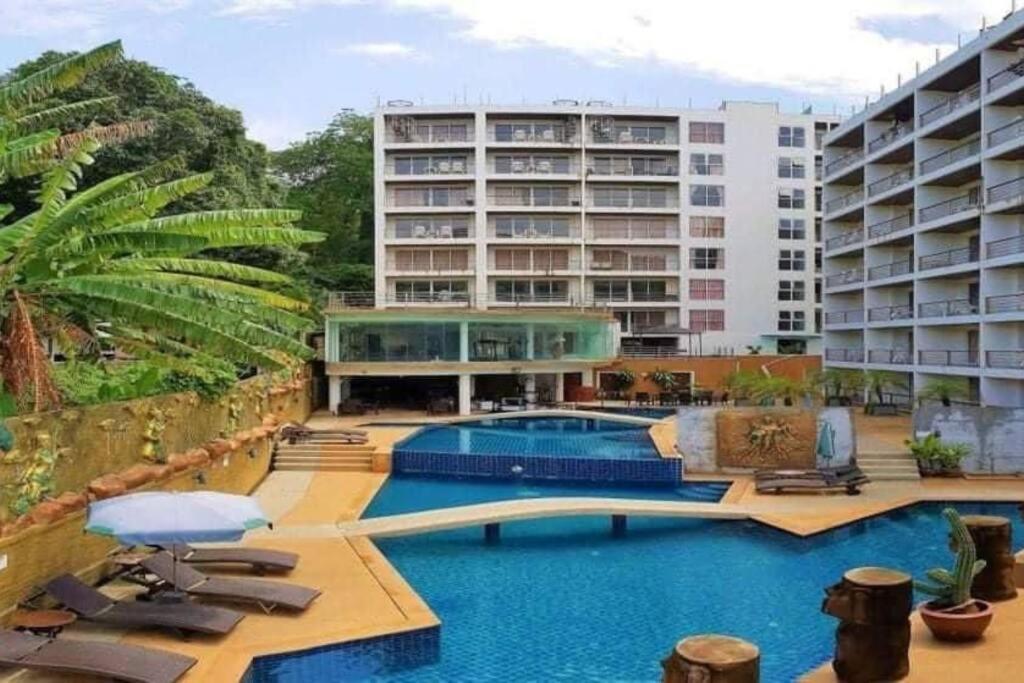 Apartment Walk To Walking Street, Patong, Bangla C134