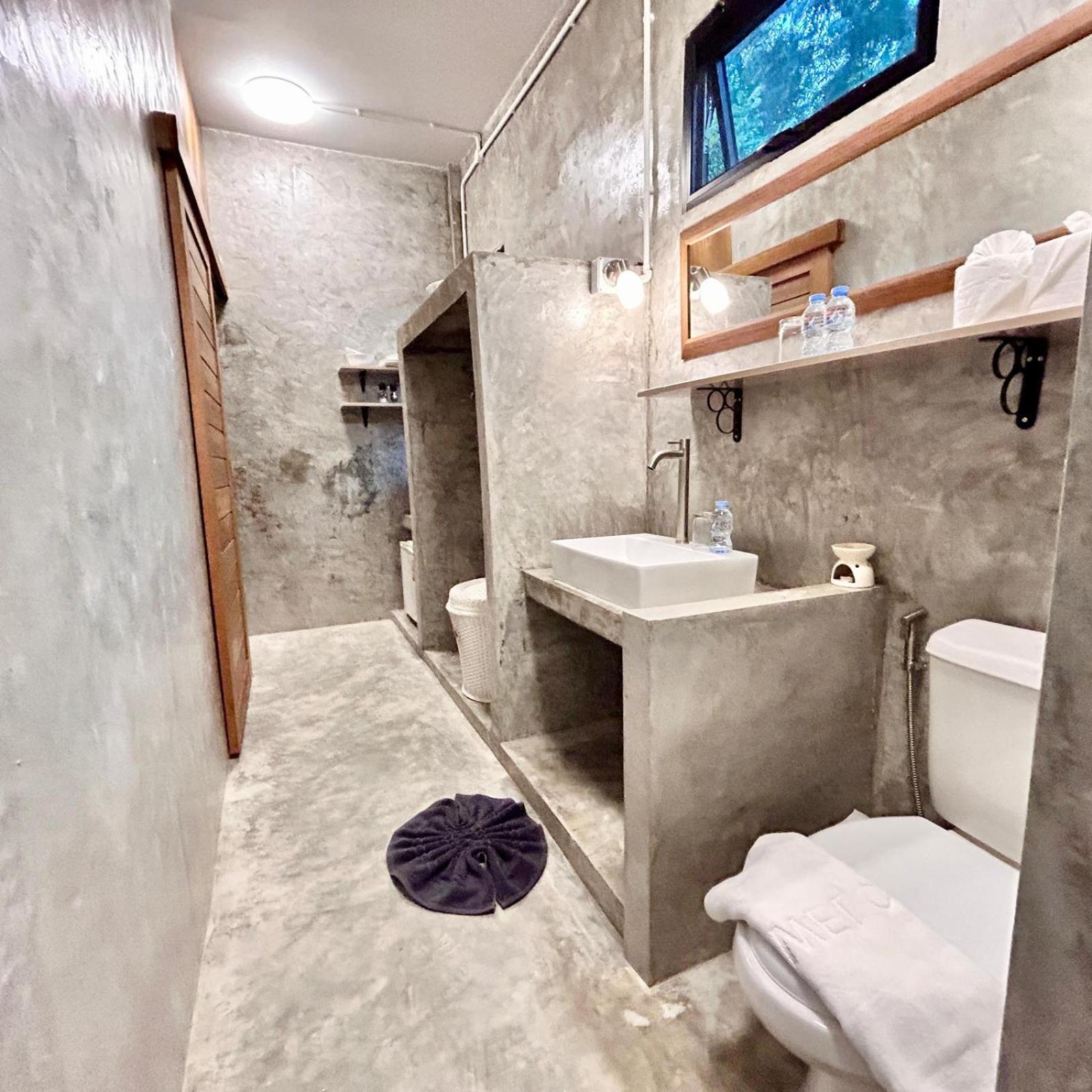 Phuket Phuchada Holiday home *