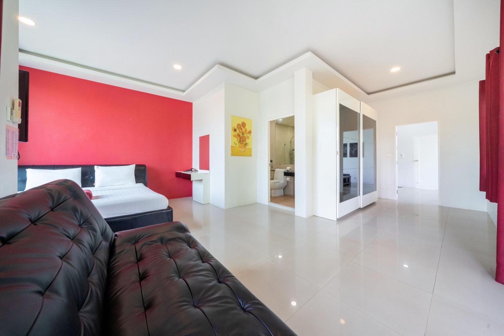 Elegant 3br Private Pool Sara Near Naiharn *