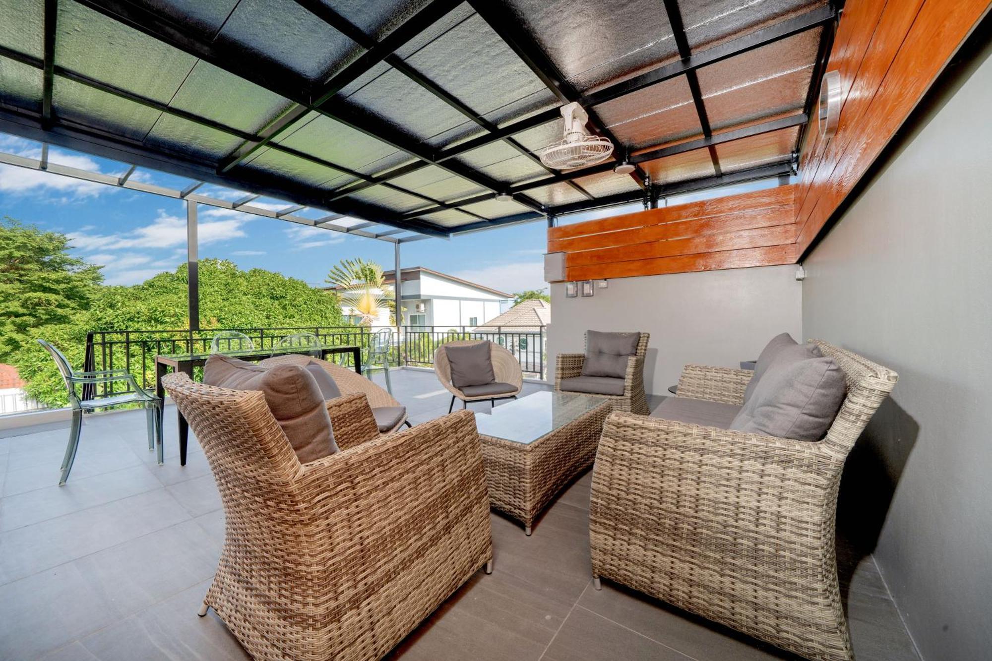 Elegant 3br Private Pool Sara Near Naiharn Ban Saiyuan