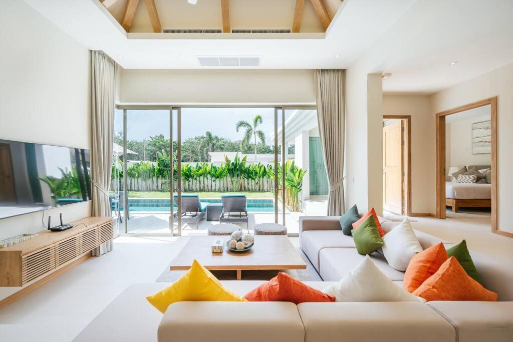 Villa Peaceful And Stylish 3 Bedrooms Pool Villa, *