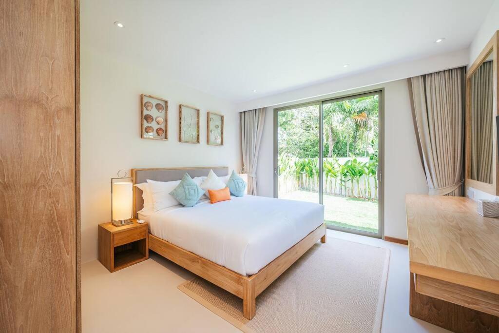 Peaceful And Stylish 3 Bedrooms Pool Villa, Villa Phuket